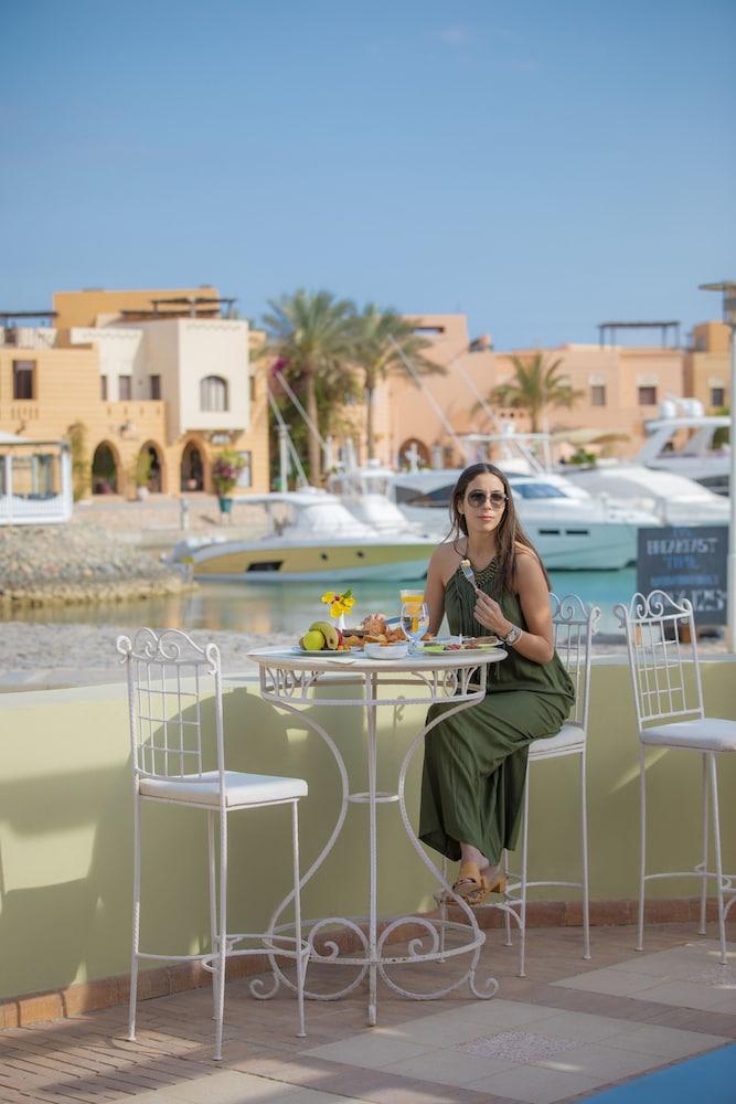 Ali Pasha Rezort 4*